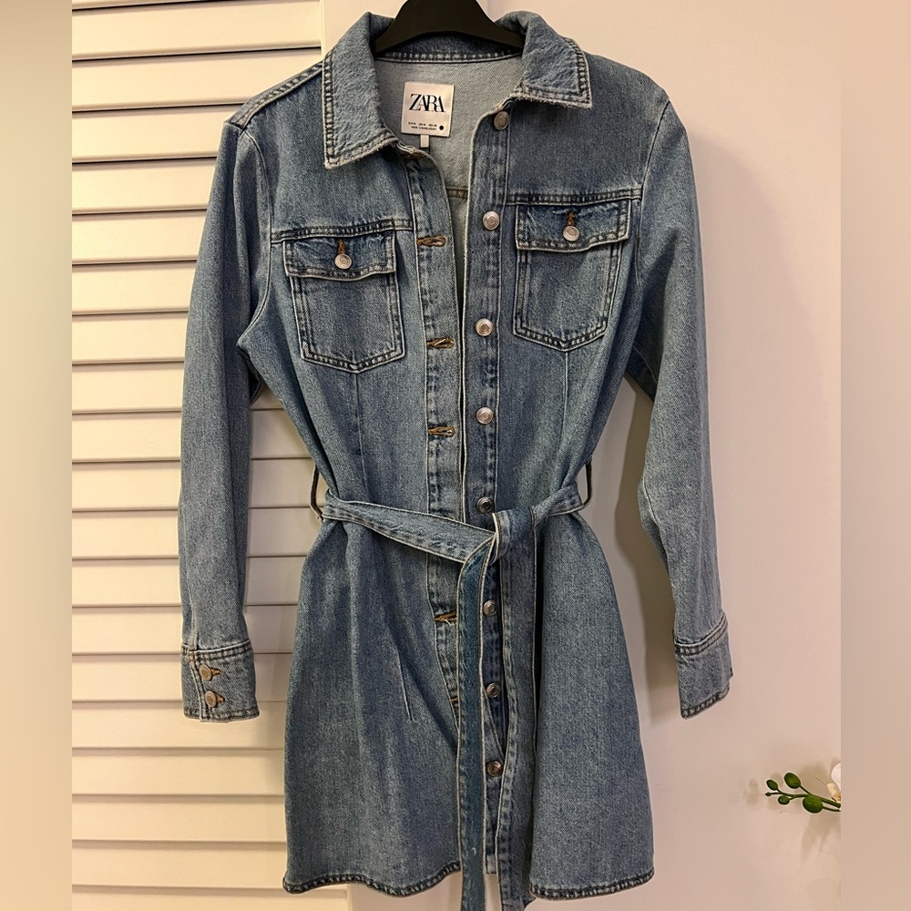 FITTED DENIM DRESS